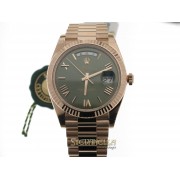 Rolex DayDate 40mm Green ref. 228235 Chinese Day nuovo